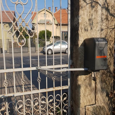 Automatizări porți batante